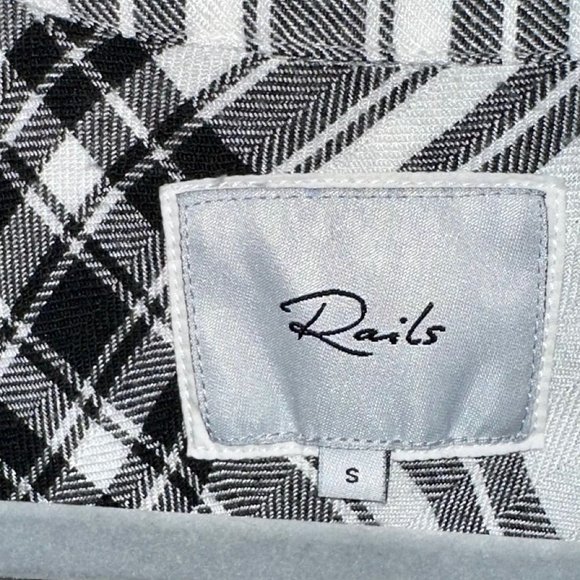 Rails Jordyn Sleeveless Button Up Striped Flannel Top From Revolve Size Small - Picture 9 of 9